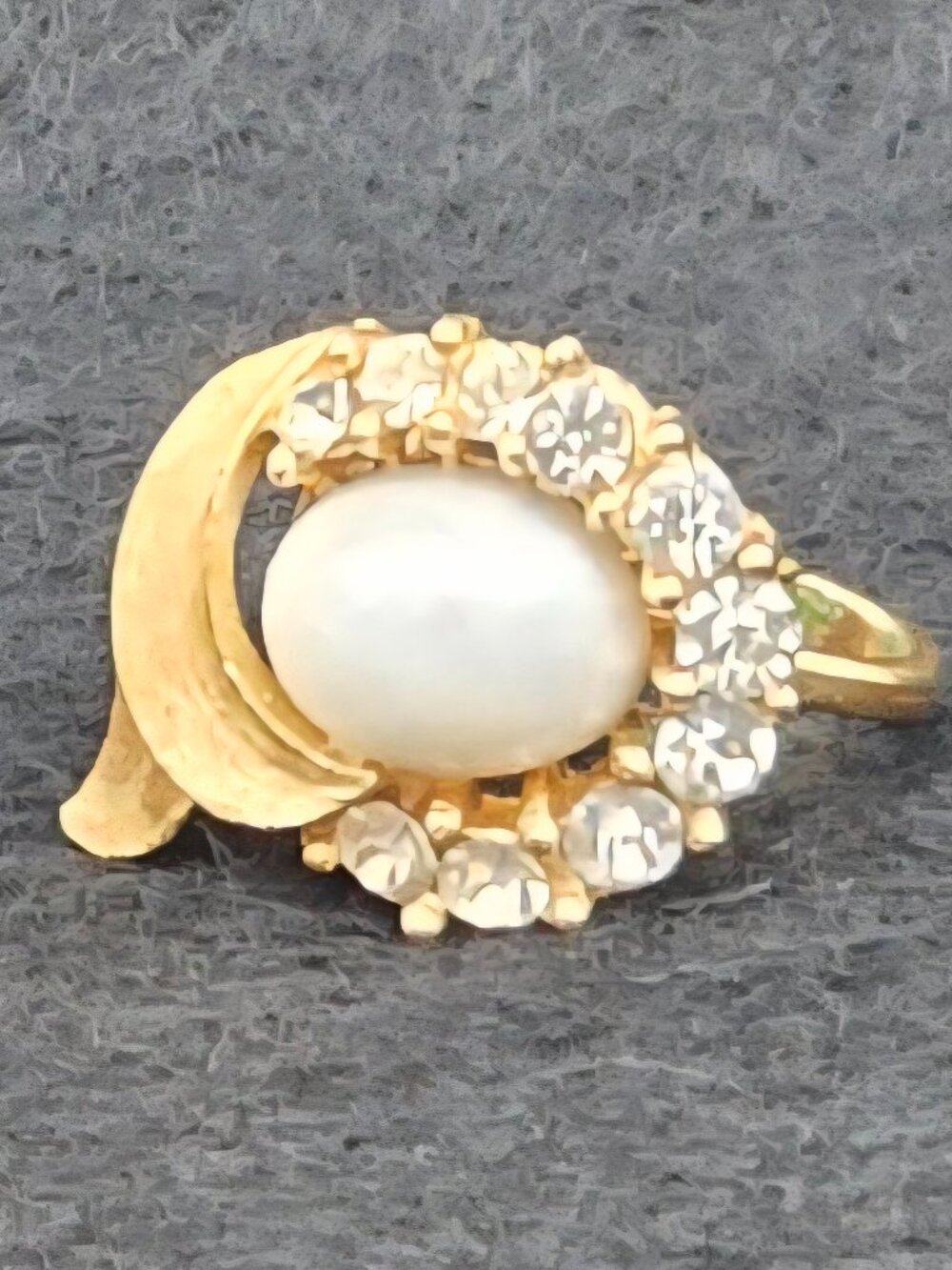 Alfred Philippe Crown Trifari Brushed Gold, Faux Pearl and Rhinestone Earrings - Picture 2 of 3